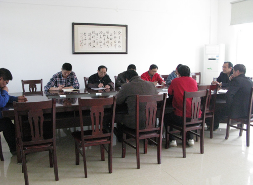 隨州億豐泵業(yè)就新產(chǎn)品的開發(fā)和質(zhì)量問題再次召開會議